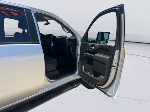 Used 2021 Chevrolet Silverado 2500 Custom w/ Custom Value Package RWD image 27