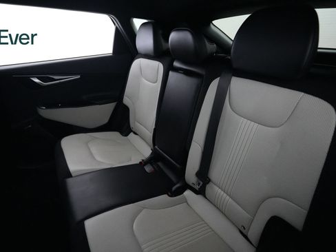 Used 2024 Kia EV6 GT-Line w/ GT-Line White Seat Package RWD image 24
