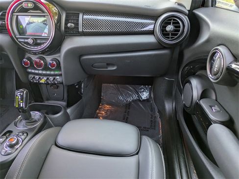 Used 2020 MINI Cooper SE w/ 6.5" Touchscreen Package image 19
