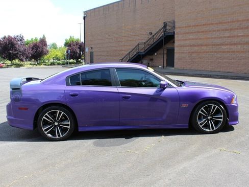 Used 2013 Dodge Charger SRT8 Super Bee w/ Convenience Group II RWD image 5