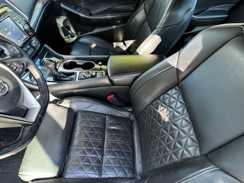 Used 2017 Nissan Maxima Platinum image 16