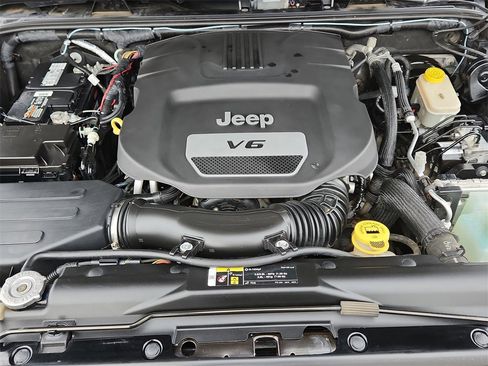 Used 2017 Jeep Wrangler Sport w/ Quick Order Package 24S image 16