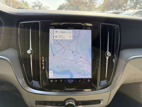 Certified 2024 Volvo S60 B5 Plus w/ Climate Package image 24