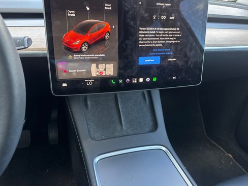 Used 2023 Tesla Model Y Long Range AWD/4WD image 28