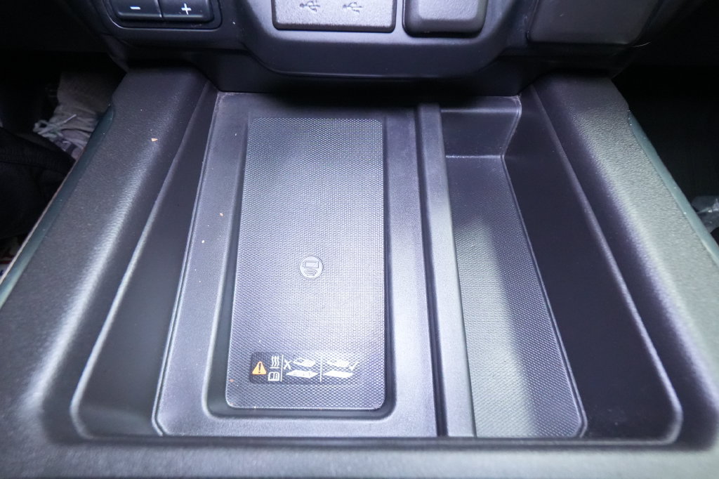 Used 2021 Chevrolet Silverado 1500 High Country w/ LPO, Dark Essentials Package AWD/4WD image 40