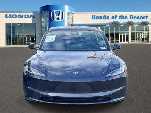 Used 2025 Tesla Model 3 Long Range RWD image 2