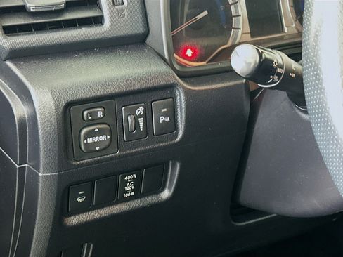 Used 2016 Toyota 4Runner Limited image 16