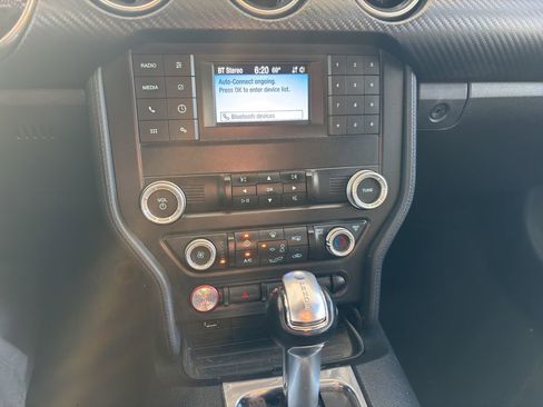 Used 2020 Ford Mustang Coupe image 24