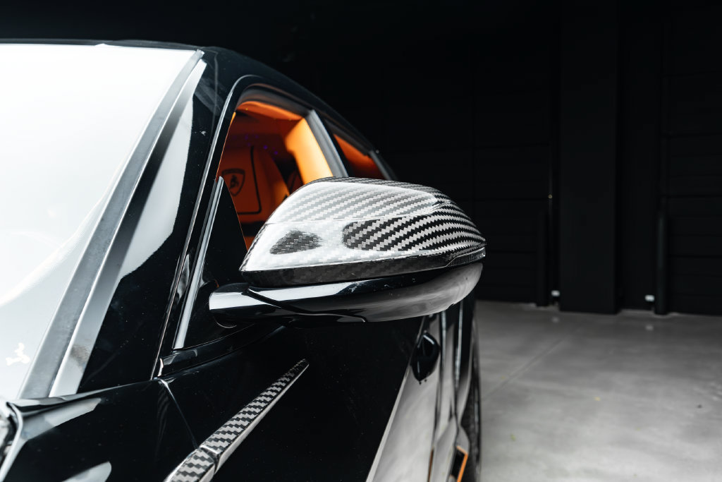 Used 2022 Lamborghini Urus AWD/4WD image 8