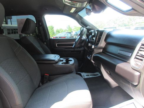 Used 2025 RAM 2500 Big Horn AWD/4WD image 25