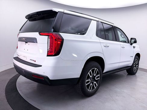 Used 2021 GMC Yukon AT4 w/ AT4 Premium Package AWD/4WD image 18