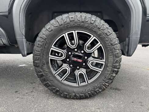 Used 2021 GMC Sierra 2500 AT4 w/ AT4 Premium Plus Package AWD/4WD image 45