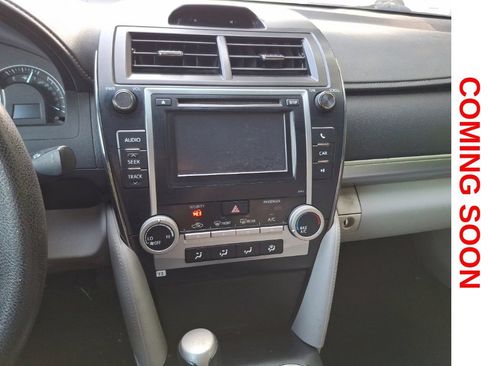 Used 2012 Toyota Camry LE FWD image 13