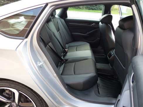 Used 2022 Honda Accord Sport image 42