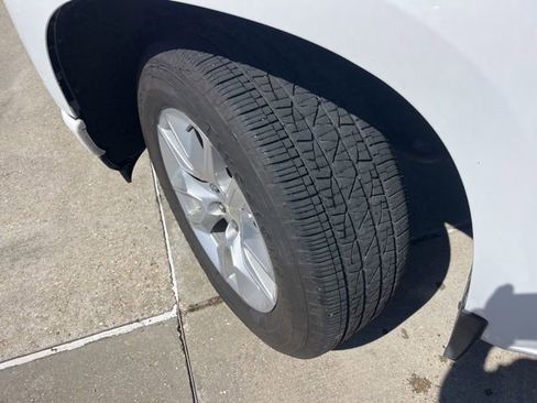 Used 2021 Chevrolet Silverado 1500 Custom w/ Safety Confidence Package image 28