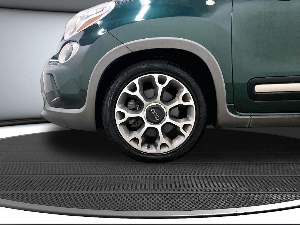 Used 2014 FIAT 500L Trekking w/ Popular Equipment Group FWD image 31