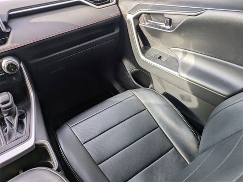 Used 2023 Toyota RAV4 XLE image 19