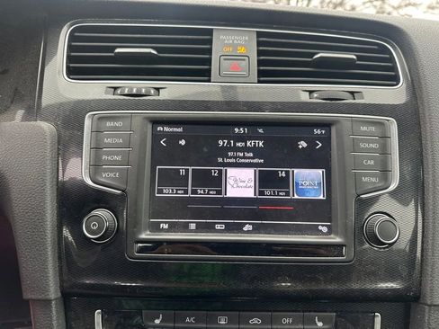 Used 2017 Volkswagen GTI S image 15