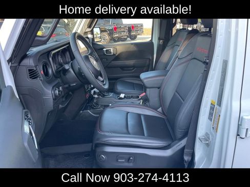 Used 2025 Jeep Wrangler Unlimited Rubicon image 10