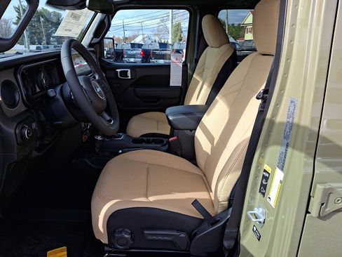 New 2026 Jeep Gladiator Sport image 13