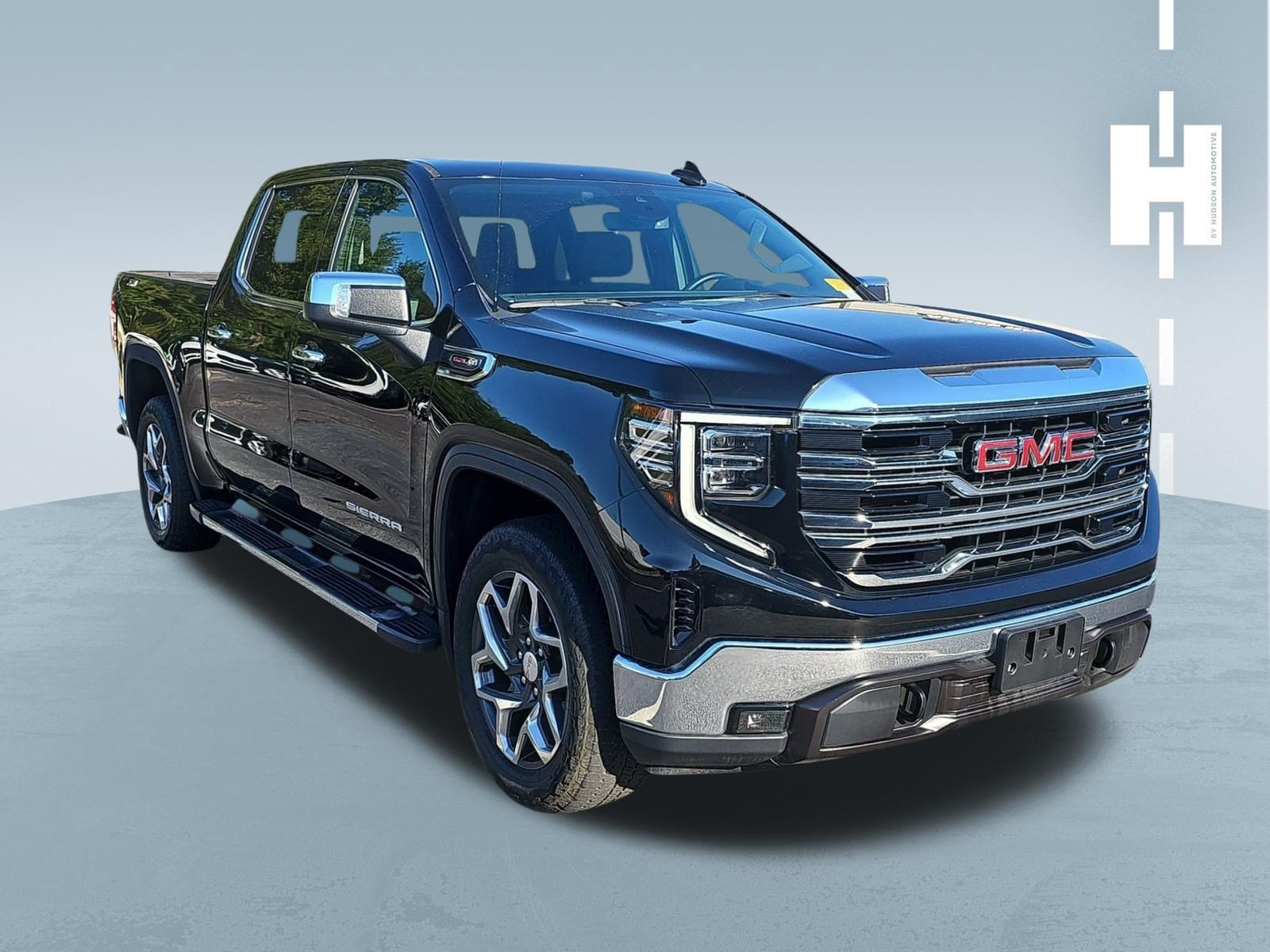 Used 2023 GMC Sierra 1500 SLT w/ SLT Premium Package AWD/4WD image 1