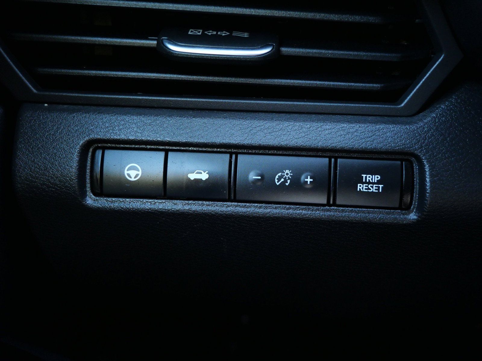 Used 2020 Nissan Altima 2.5 SV FWD image 26