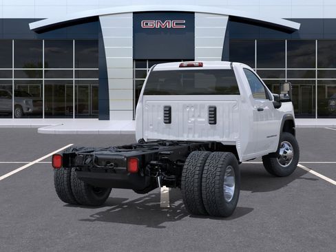 New 2026 GMC Sierra 3500 Pro w/ Convenience Package AWD/4WD image 28