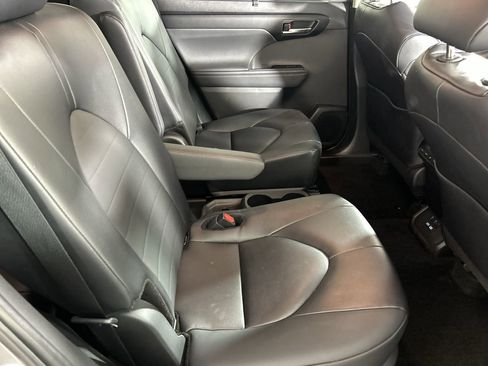 Used 2026 Toyota Highlander XLE AWD/4WD image 26