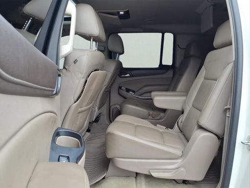 Used 2015 GMC Yukon XL SLT w/ Open Road Package image 8