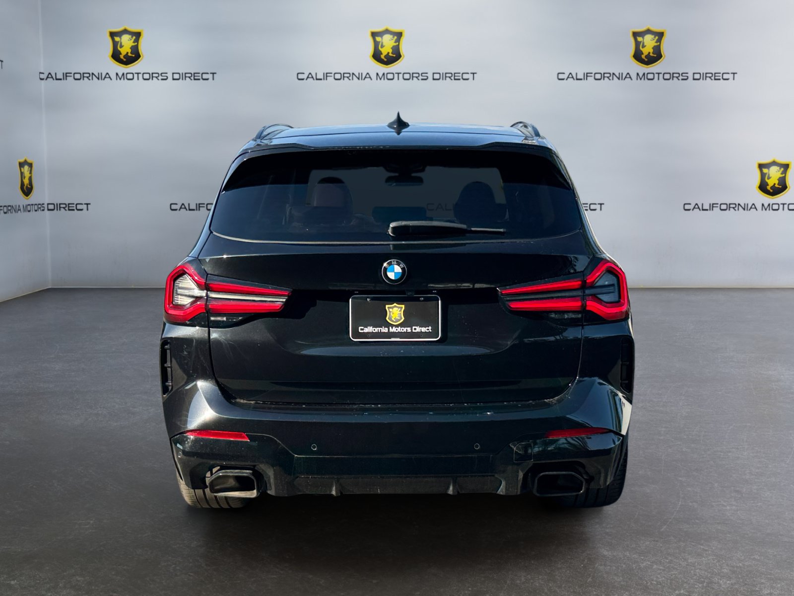 Used 2023 BMW X3 xDrive30i w/ M Sport Package AWD/4WD image 4
