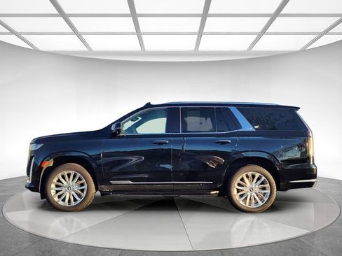 Used 2023 Cadillac Escalade Premium Luxury image 8