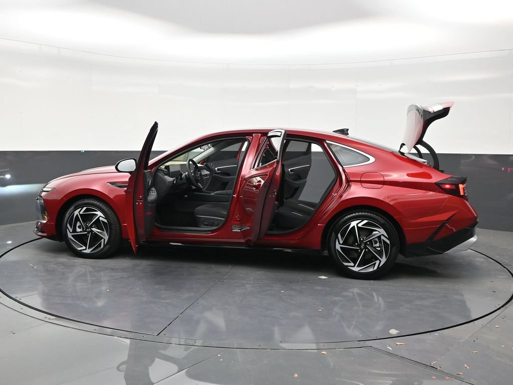 Used 2026 Hyundai Sonata SEL FWD image 30