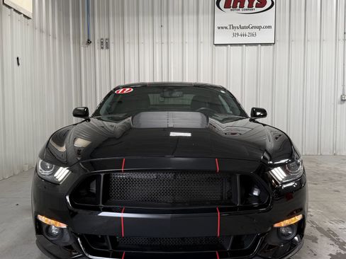 Used 2017 Ford Mustang GT w/ Black Accent Package RWD image 13