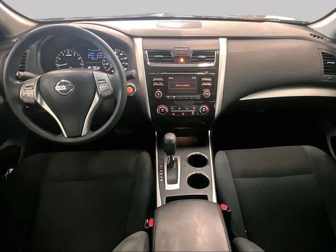 Used 2015 Nissan Altima 2.5 S w/ Power Driver Seat Package FWD image 14