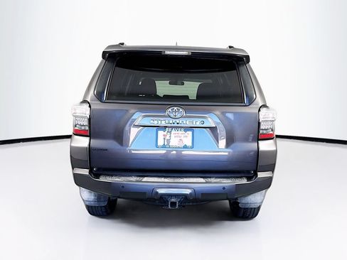 Used 2019 Toyota 4Runner SR5 RWD image 8