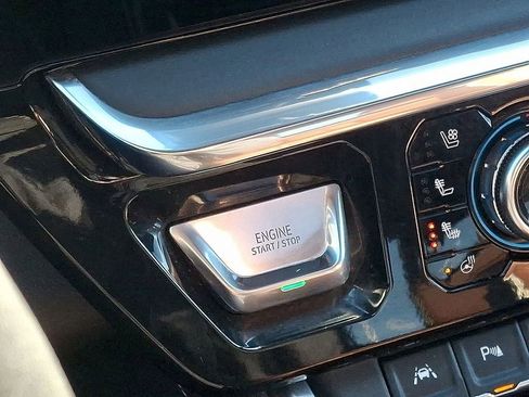 Used 2024 GMC Sierra 1500 Denali Ultimate image 25