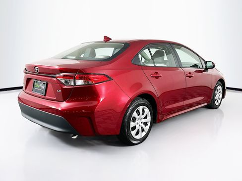 Used 2025 Toyota Corolla LE FWD image 9