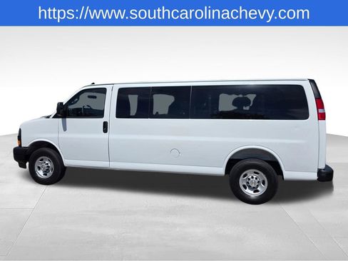 Certified 2025 Chevrolet Express 3500 LS RWD image 34
