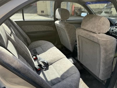 Used 1998 Nissan Maxima GXE FWD image 60