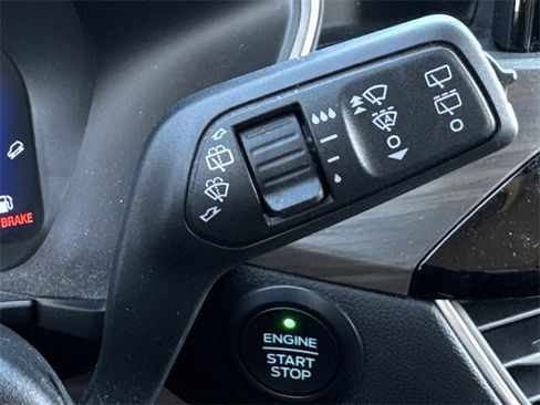 Certified 2020 Ford Escape Titanium image 22