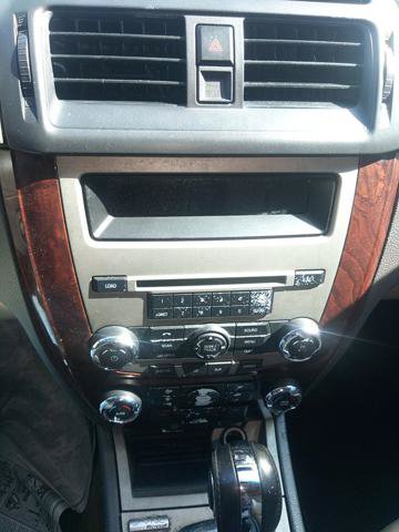 Used 2012 Ford Fusion SEL FWD image 23