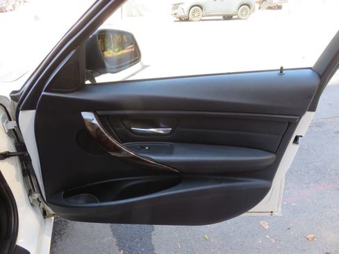 Used 2014 BMW 328i xDrive Sedan image 24
