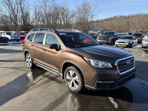 Used 2019 Subaru Ascent Premium w/ Popular Package #2A image 4