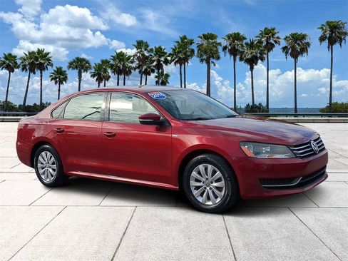 Used 2015 Volkswagen Passat 1.8T Wolfsburg Edition image 2