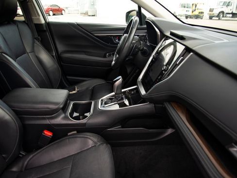 Used 2022 Subaru Outback Limited AWD/4WD image 17