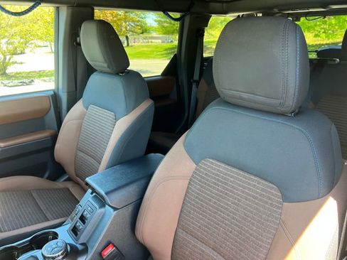 Used 2023 Ford Bronco Outer Banks AWD/4WD image 18