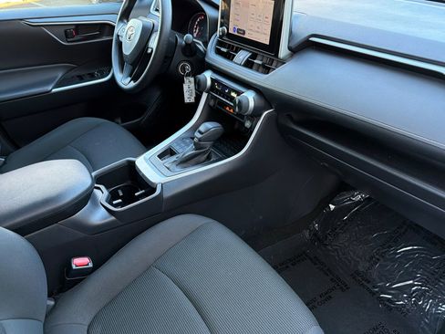 Certified 2025 Toyota RAV4 LE image 16