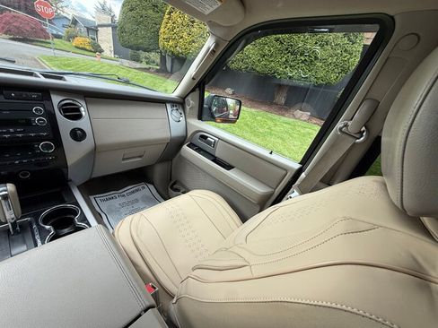 Used 2011 Ford Expedition Limited AWD/4WD image 19