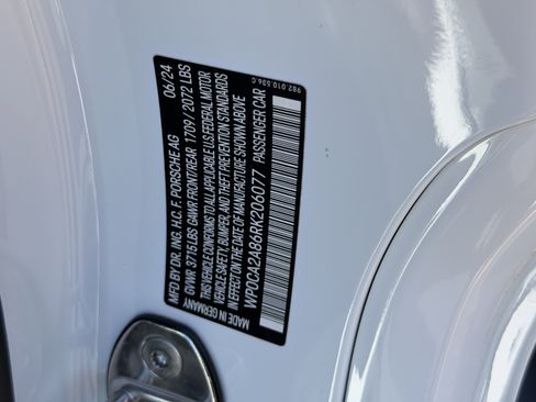 Certified 2024 Porsche 718 Boxster image 33