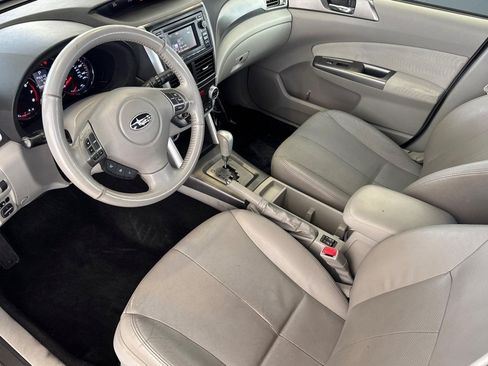 Used 2012 Subaru Forester 2.5X Touring AWD/4WD image 4